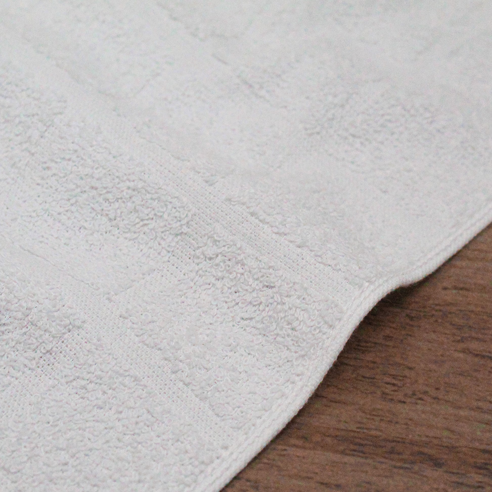 7 Incredible Benefits of Bleach Resistant Towels – BluSand Beauty